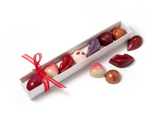 Box bubbles and kisses